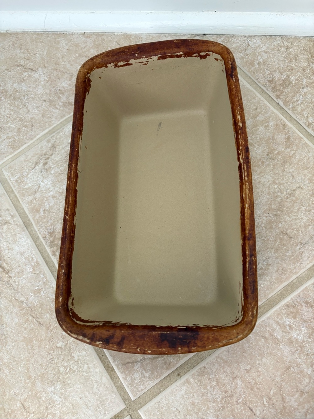 Pampered Chef stoneware loaf pan part of their "Family Heritage" collection - Picture 2 of 6